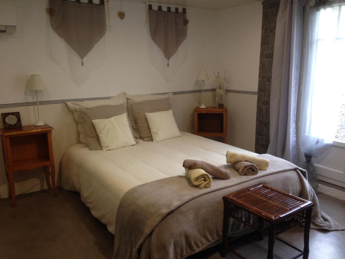 Chambre D'Hotes Hola Laval  Buitenkant foto