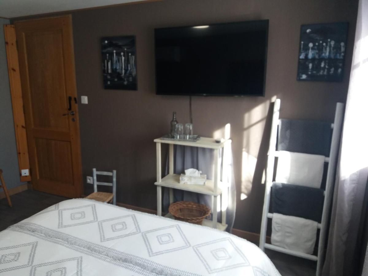 Chambre D'Hotes Hola Laval  Buitenkant foto