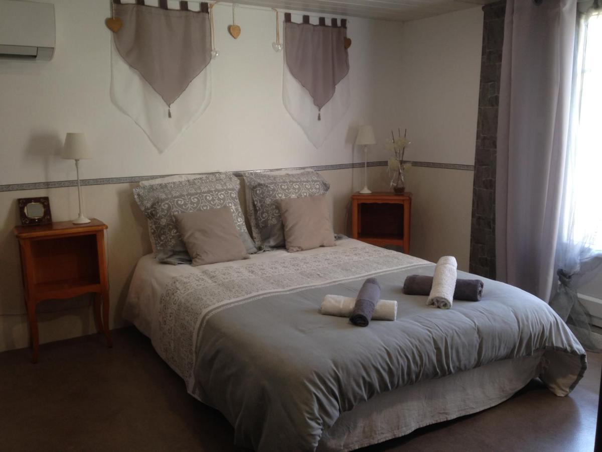 Chambre D'Hotes Hola Laval  Buitenkant foto