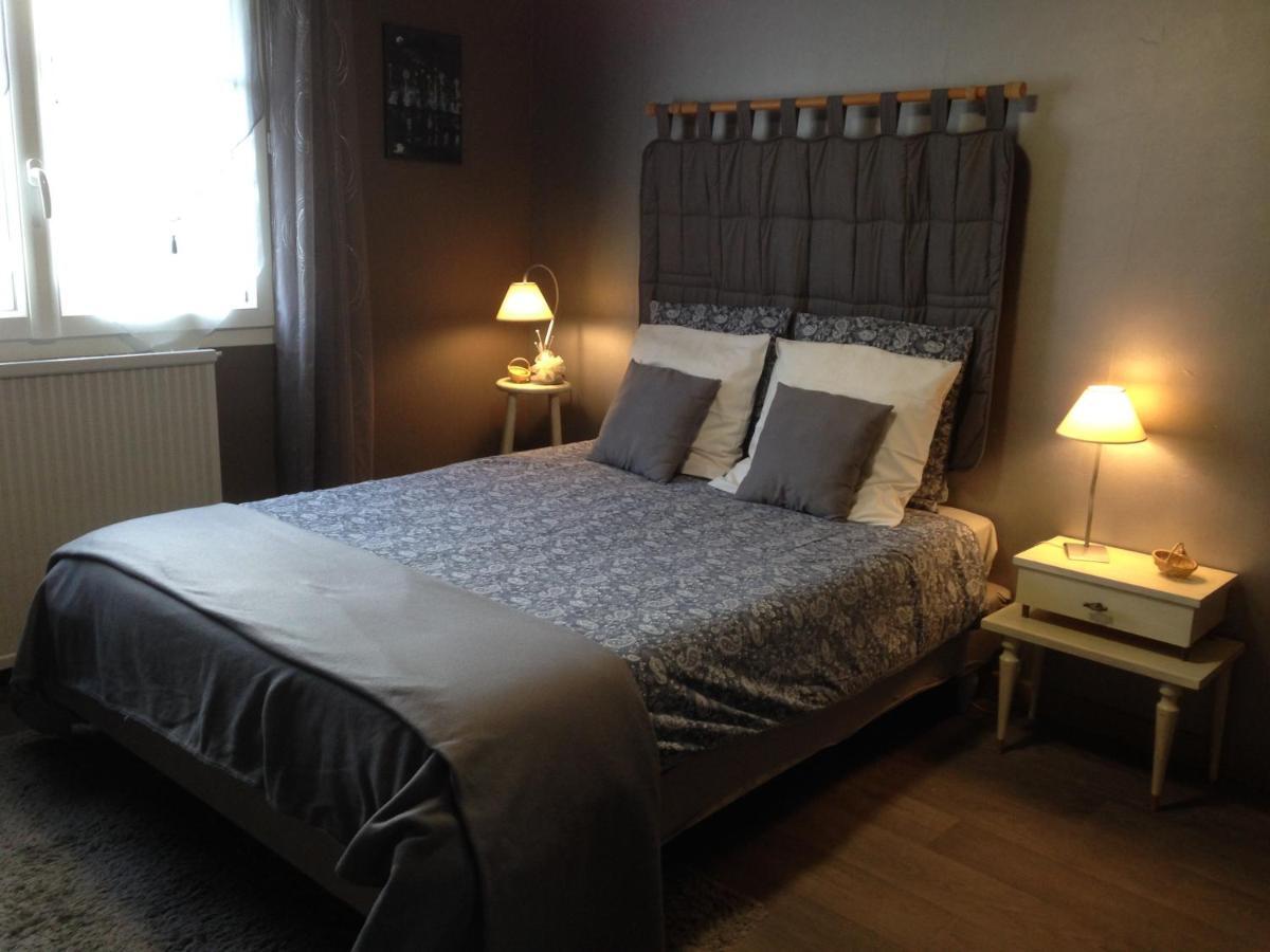 Chambre D'Hotes Hola Laval  Buitenkant foto